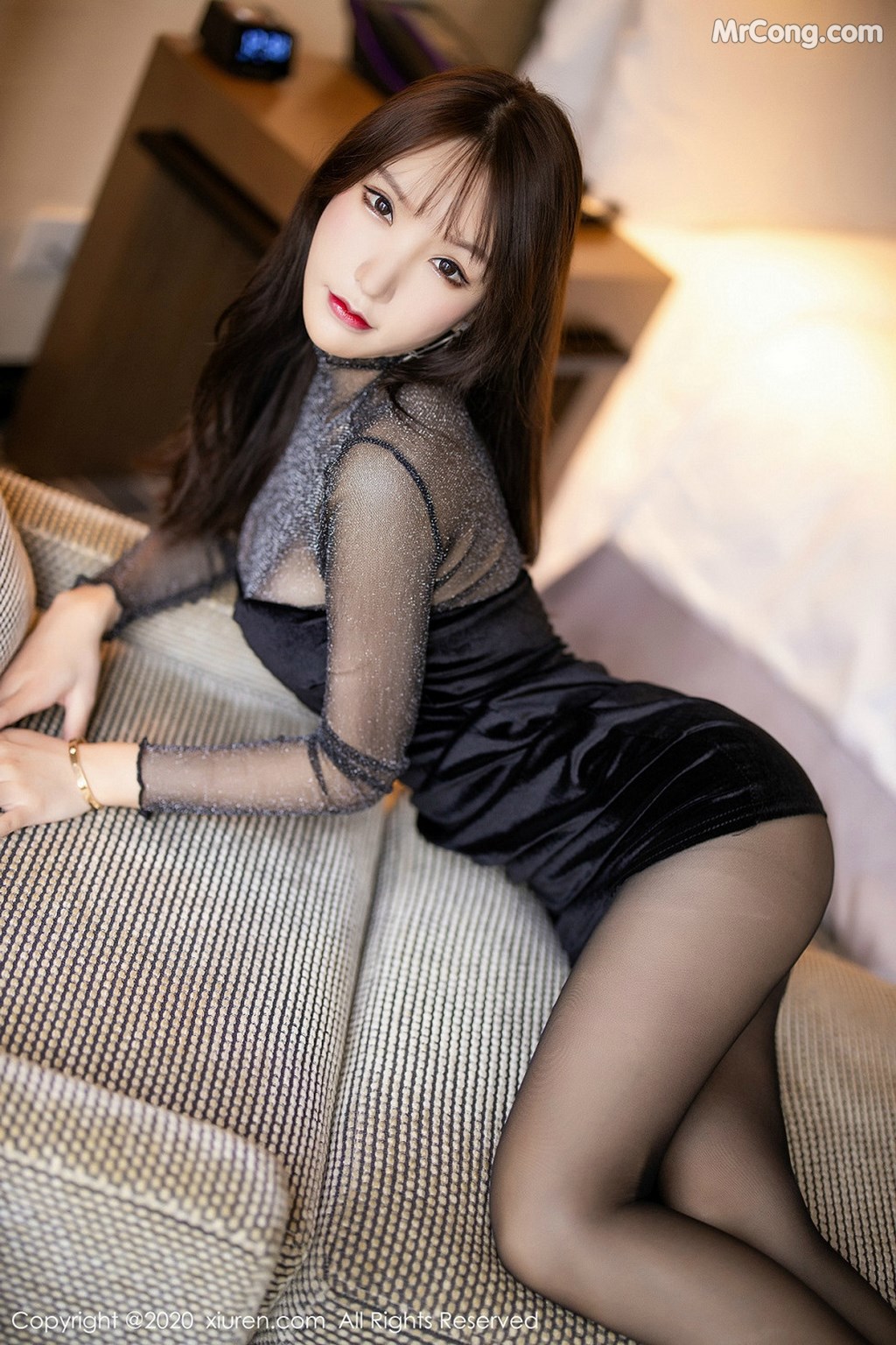 [XIUREN] No.1937 Zhou Yuxi 周于希Sandy