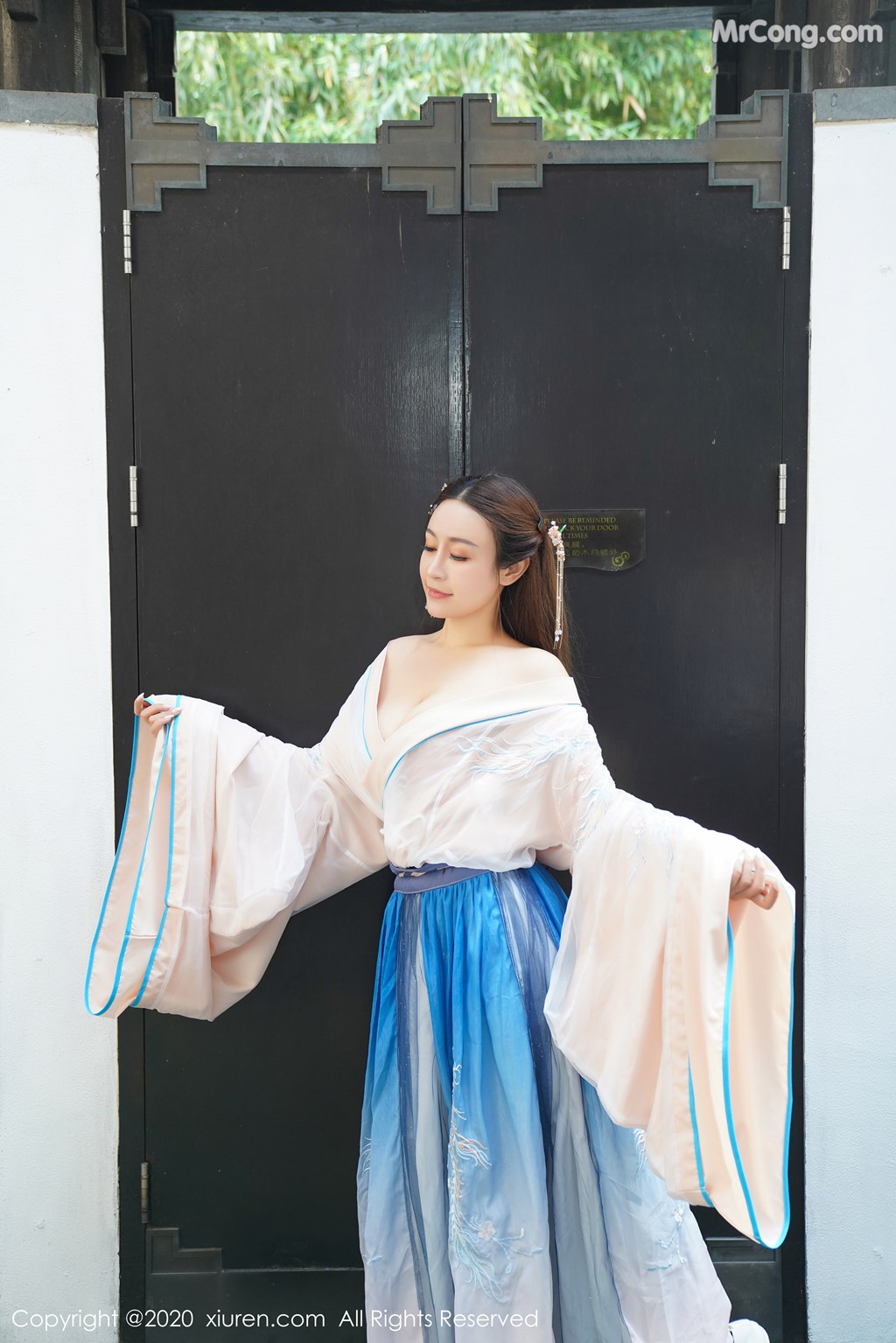 [XIUREN] No.1983 Zhou Jing Kong 周井空