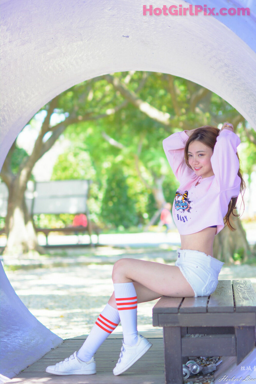 [Taiwan Goddess] Su Xiaoli "Hot Pants Sportswear at Huabo Xinsheng Park"