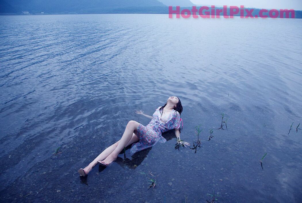 [Image.tv] Shoko Hamada "mysterious doll"
