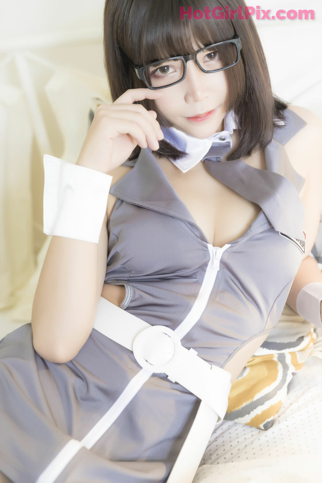 [Beauty Coser] Hold Mo Zi "Black Silk Uniform"