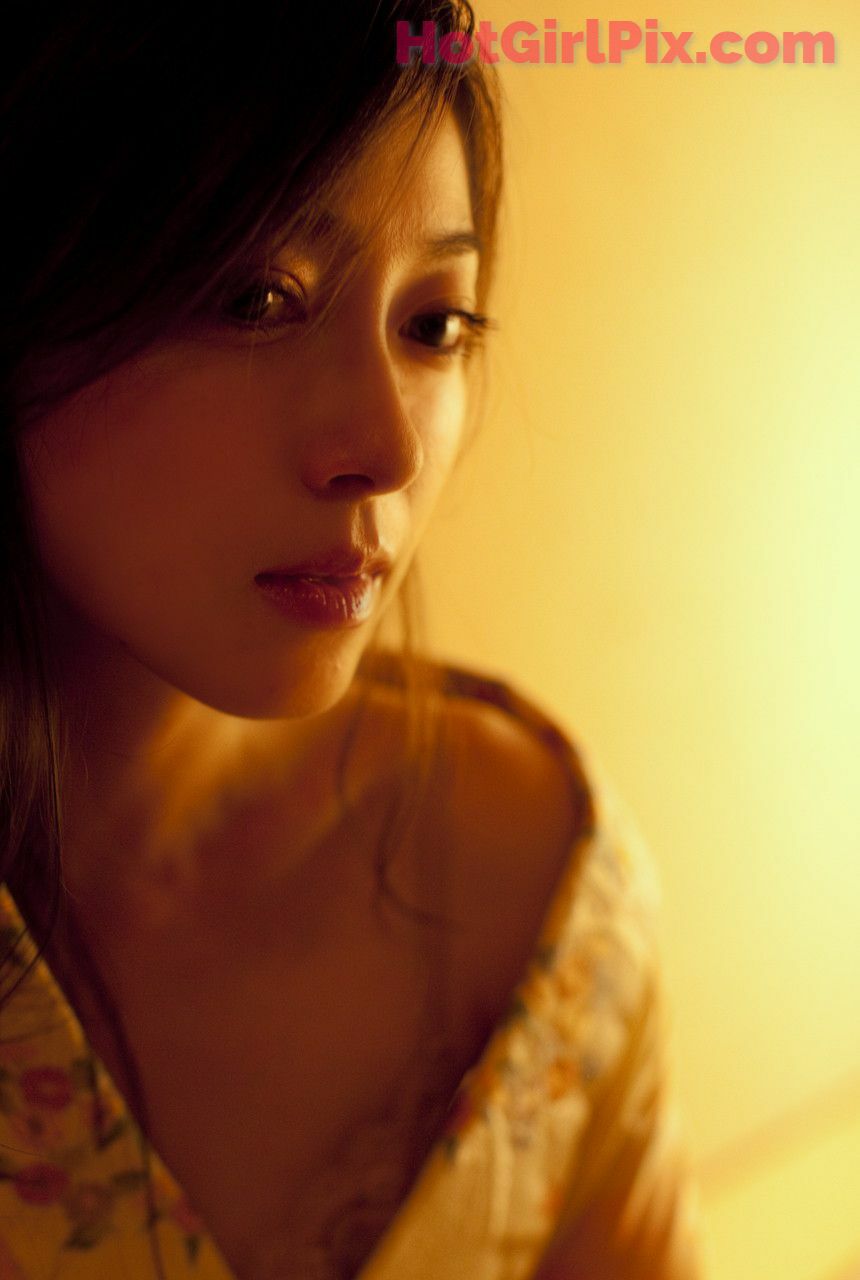 [Image.tv] Megumi Kobashi - "Powder Snow"