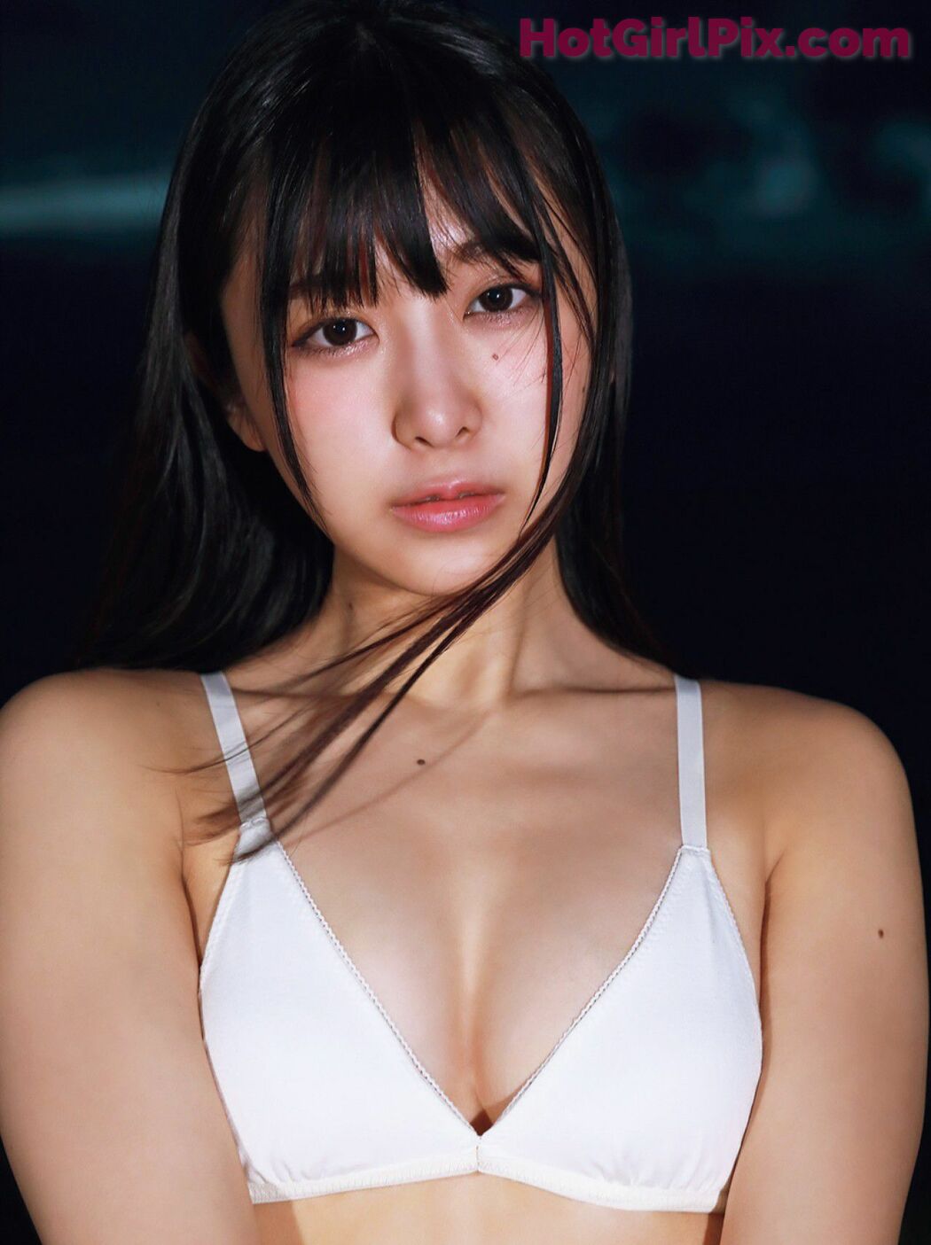 [FRIDAY] Naomi Majima - Aiming for the next generation gravure queen with beautiful skin
