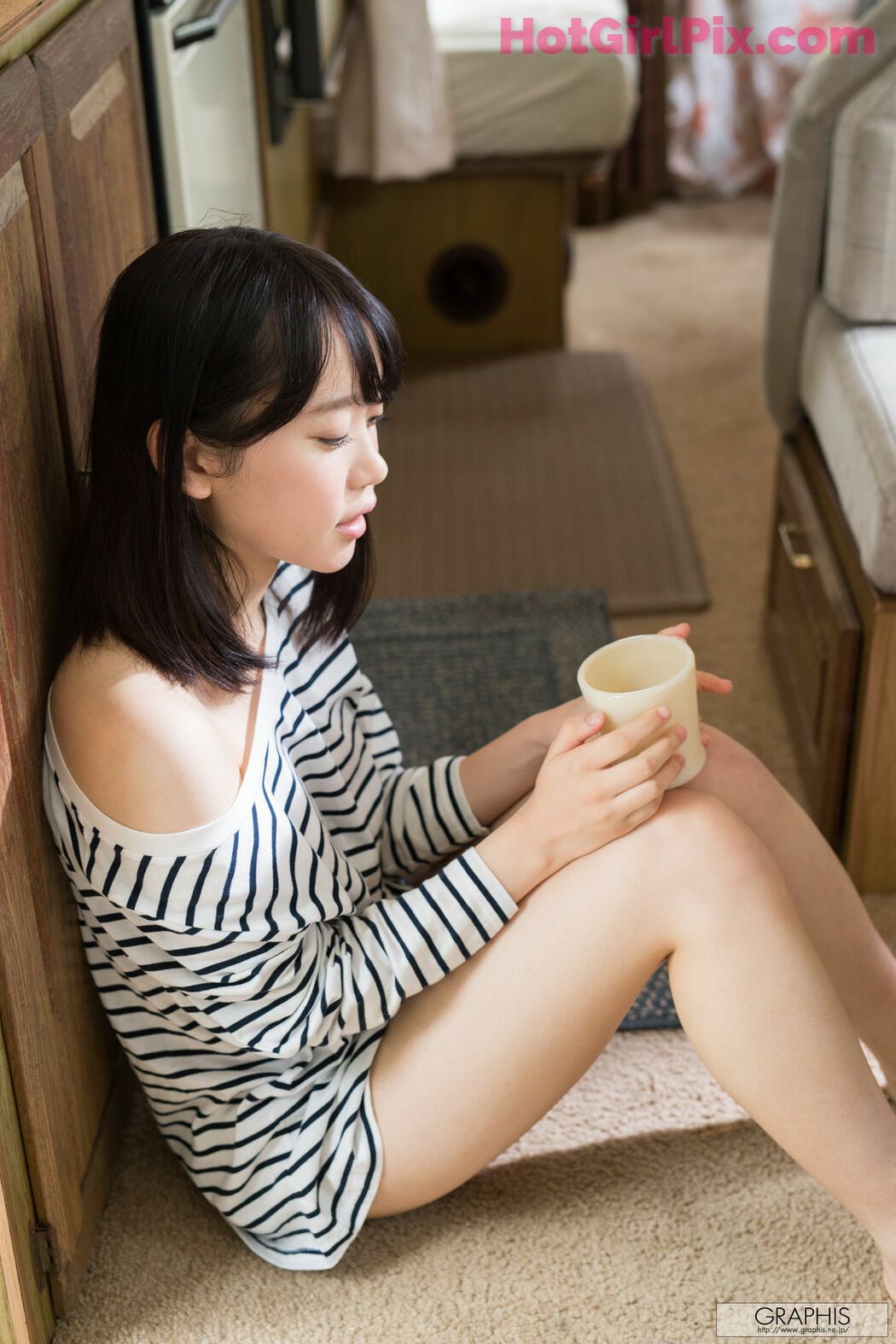 [Graphis] Yura Kano - First Gravure