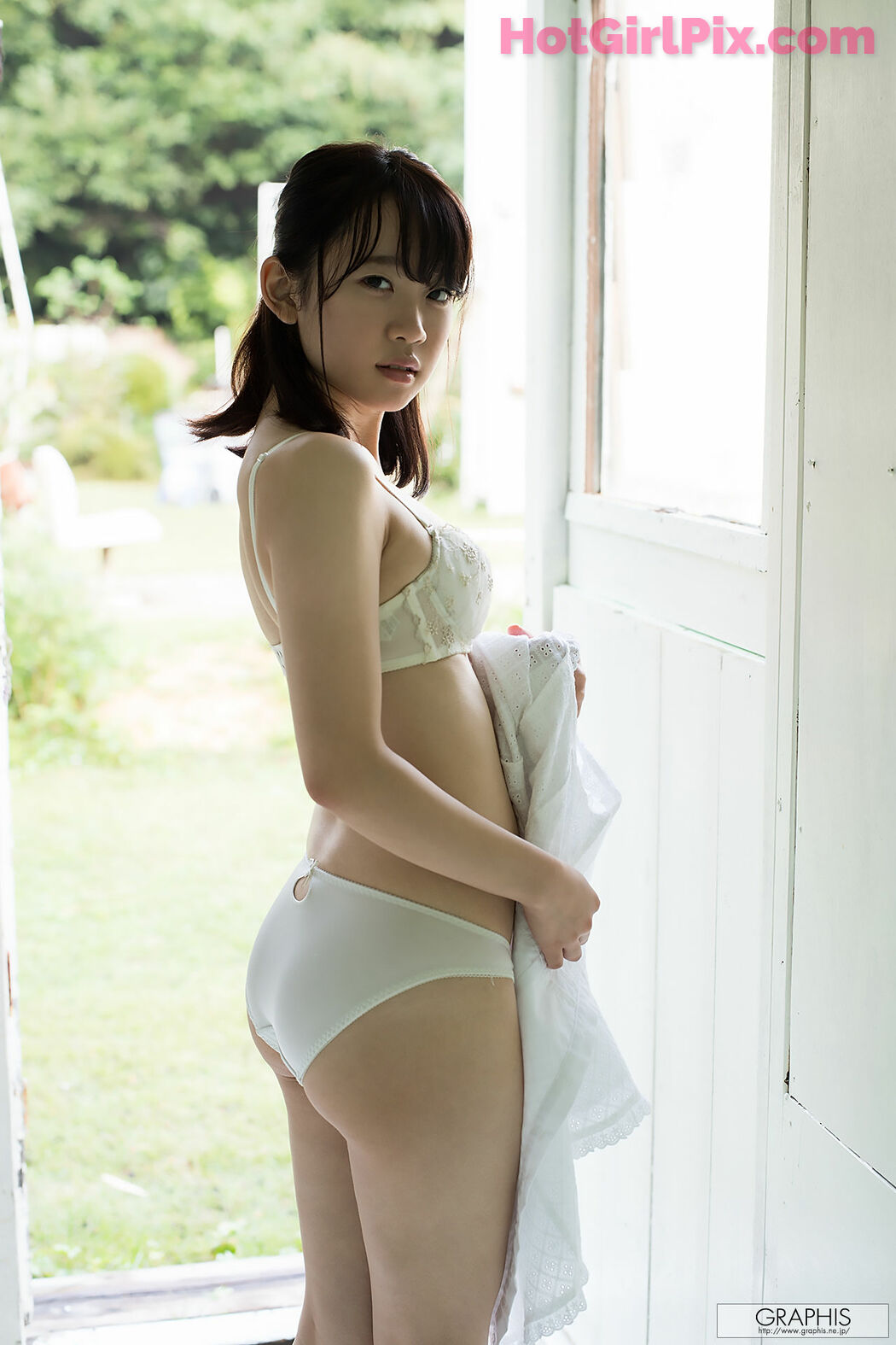 [Graphis] Yura Kano - First Gravure