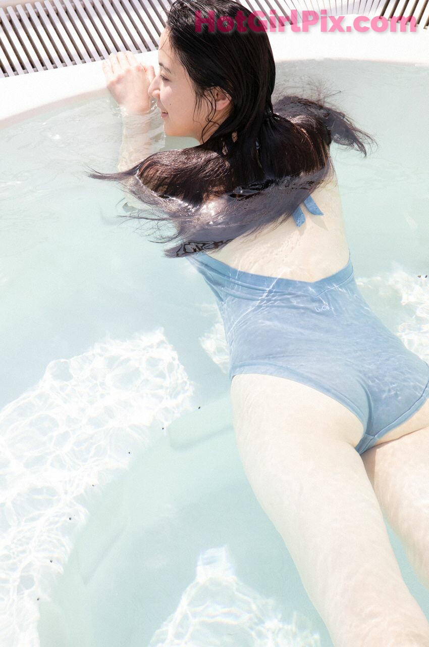 [FRIDAY] Mio Imada - "Miracle of actress + bikini in the drama"