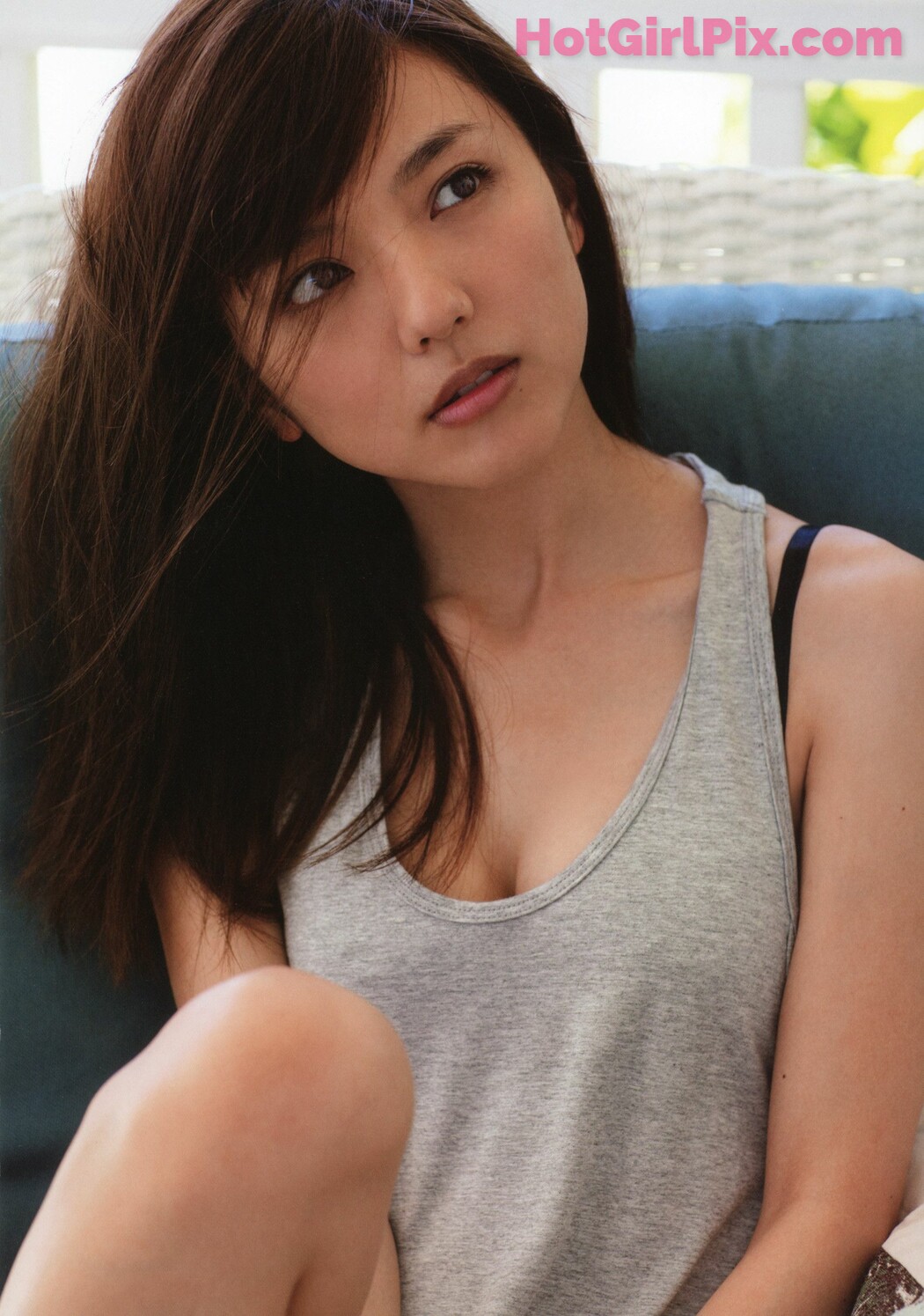 [PhotoBook] Erina Mano - Escalation