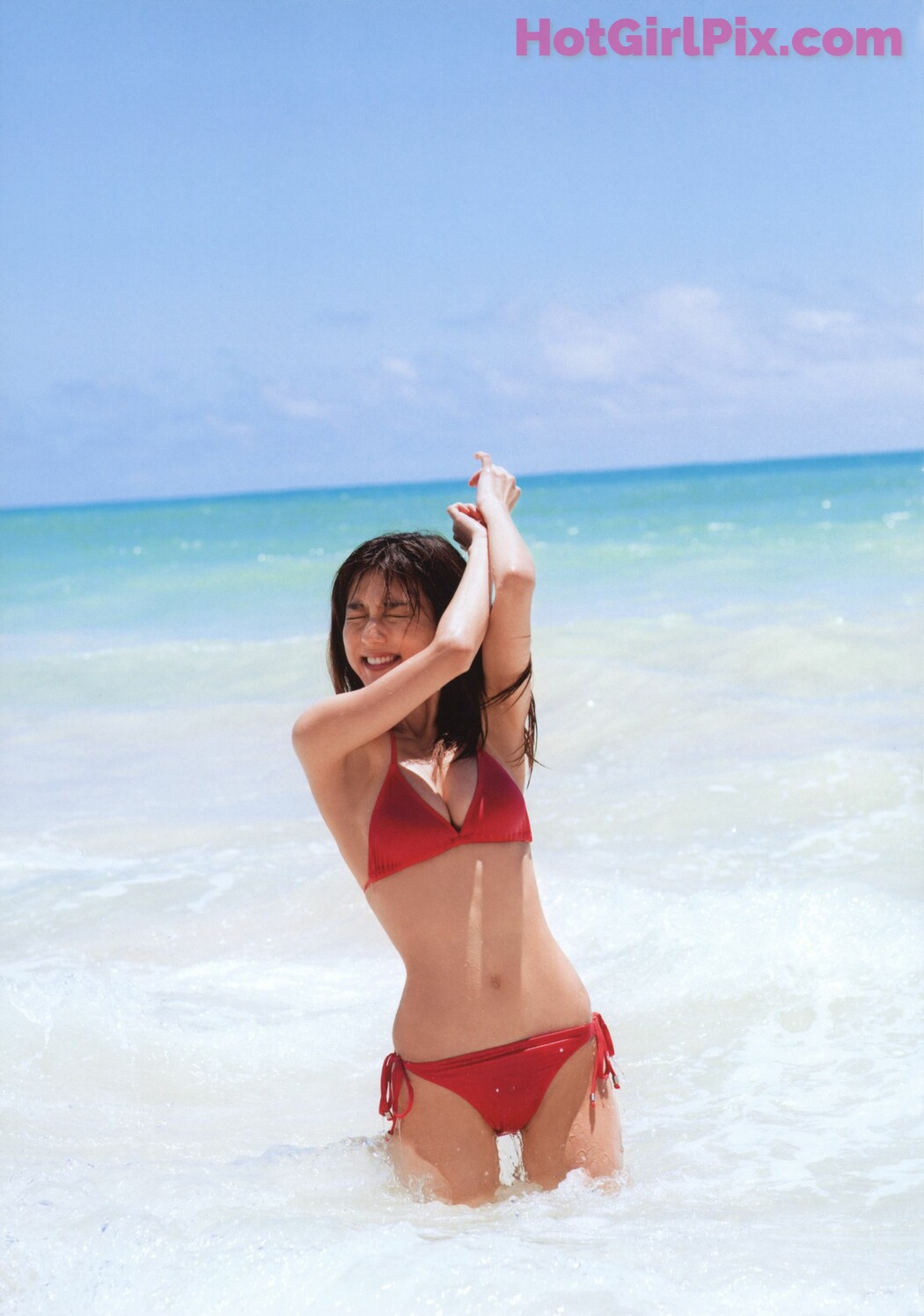 [PhotoBook] Erina Mano - Escalation