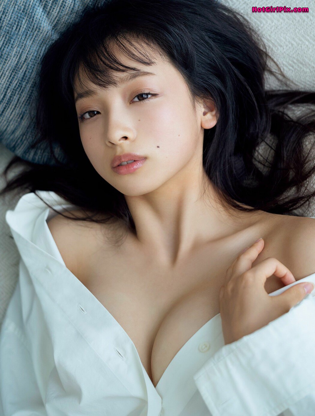 [FRIDAY] Asuka Hanamura - Beauty Bust See-Through Cover Photo