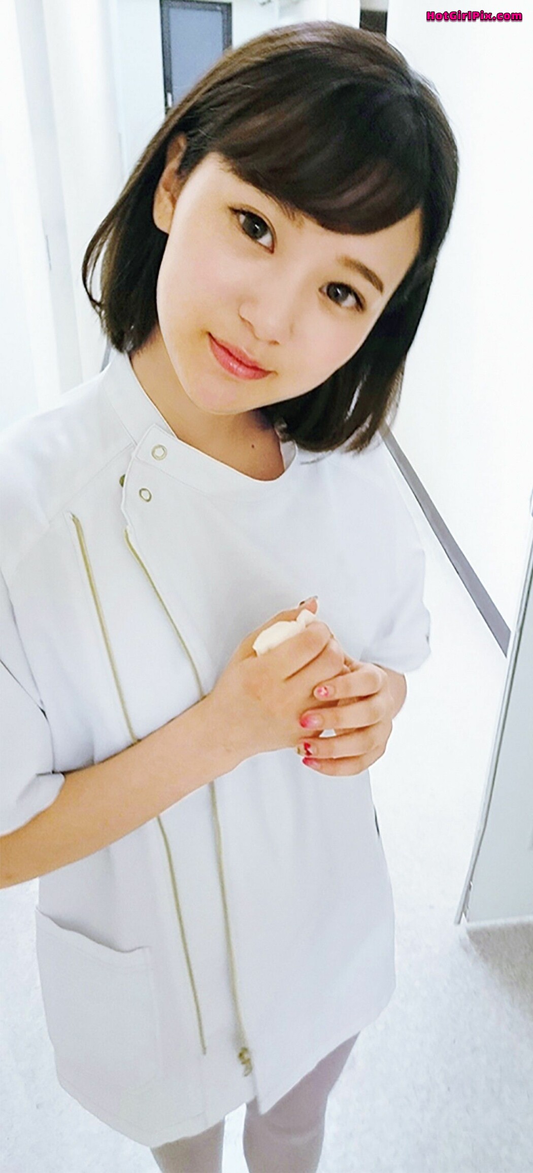 [FRIDAY] Manaka Nishihara - "Too beautiful too erotic dental hygienist! Swimsuit sexy" Photo