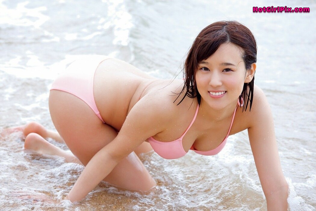 [FRIDAY] Manaka Nishihara - "Too beautiful too erotic dental hygienist! Swimsuit sexy" Photo