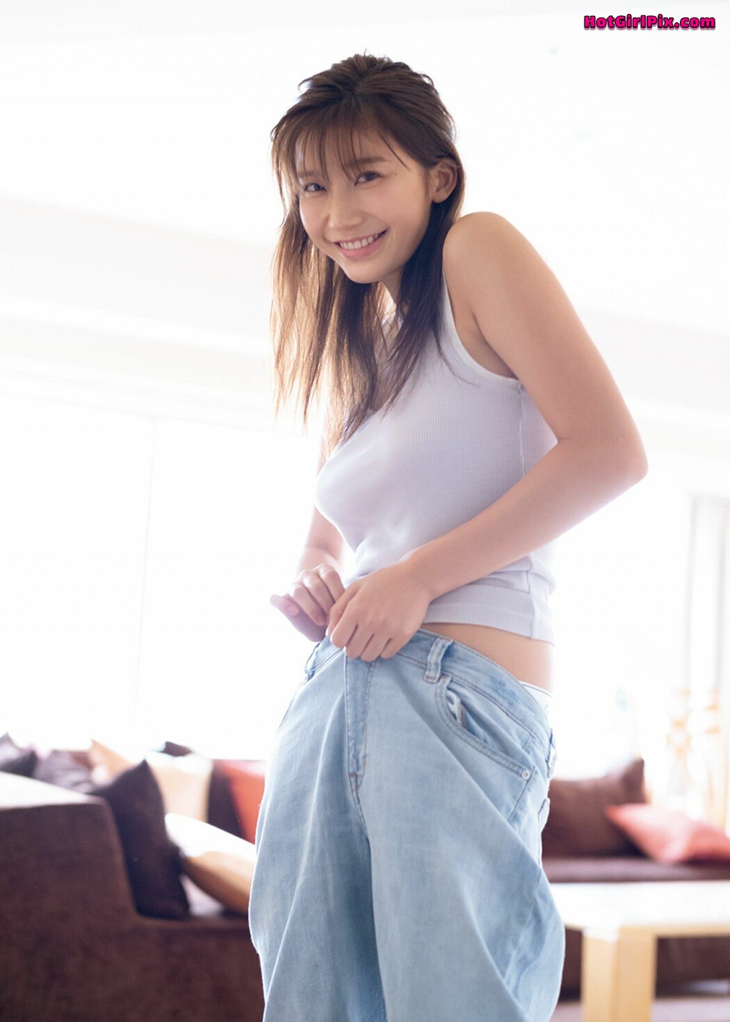 [FRIDAY] Yuka Ogura - "Provocative Gura-chan" Photo