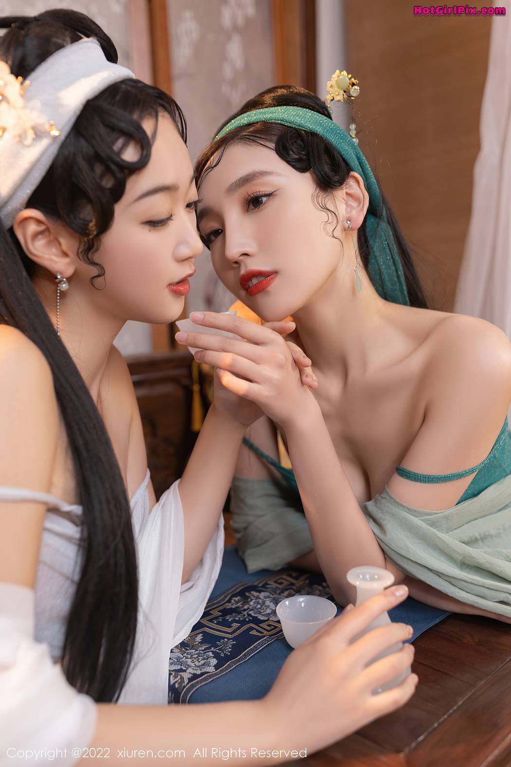 [XIUREN] No.4952 Tang An Qi 唐安琪 & Lu Xuan Xuan 陆萱萱