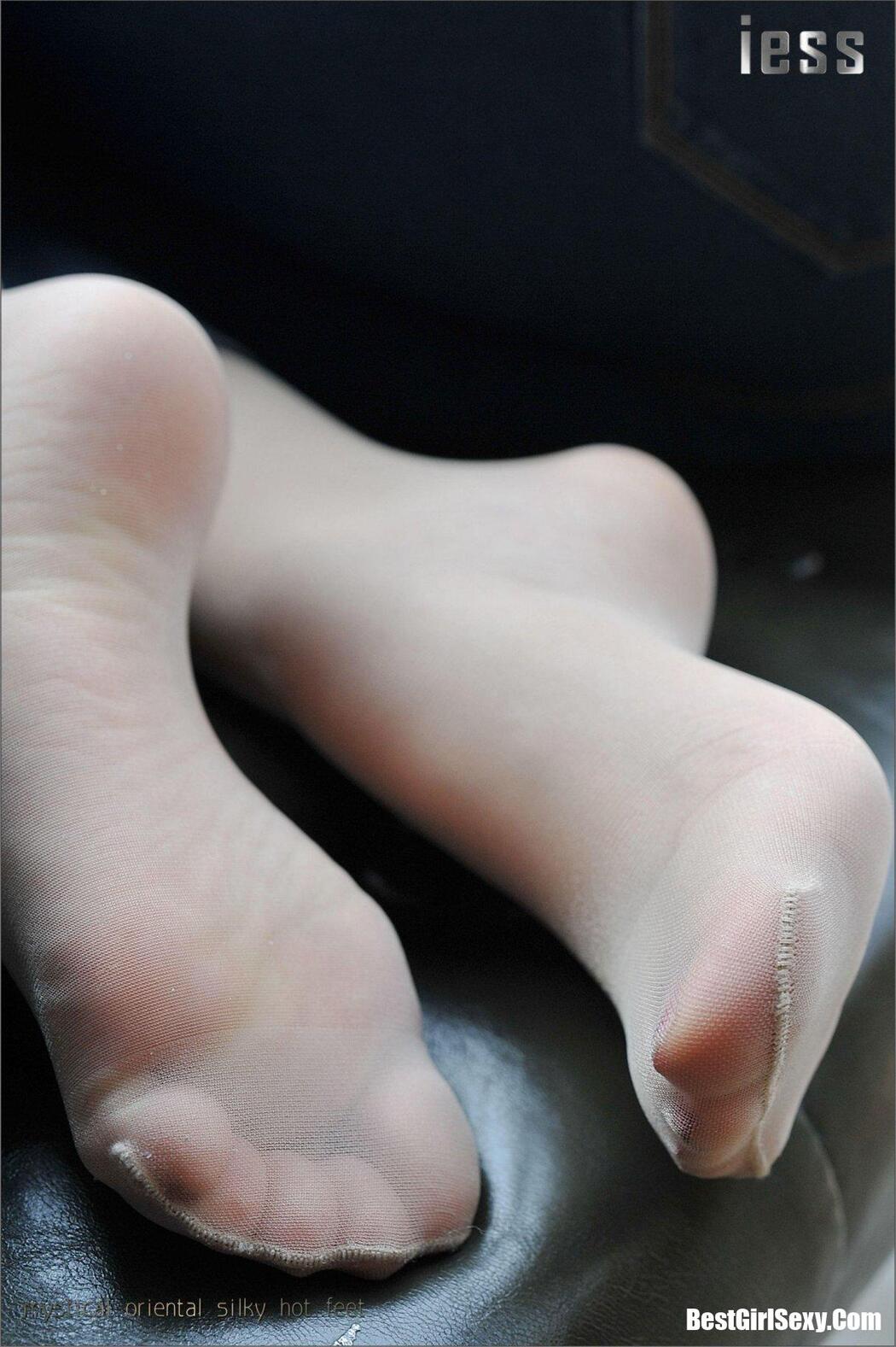 IESS异思趣向 NO.008 Zhang Xin Yue