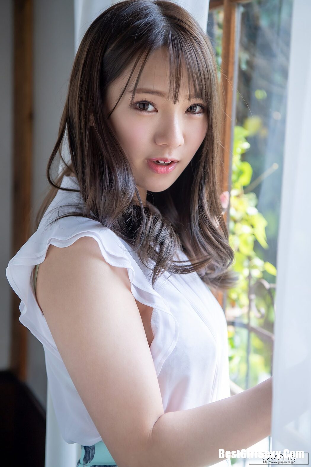 Graphis First Gravure 初脱ぎ娘 No.173 Uta Hayano はやのうた 02