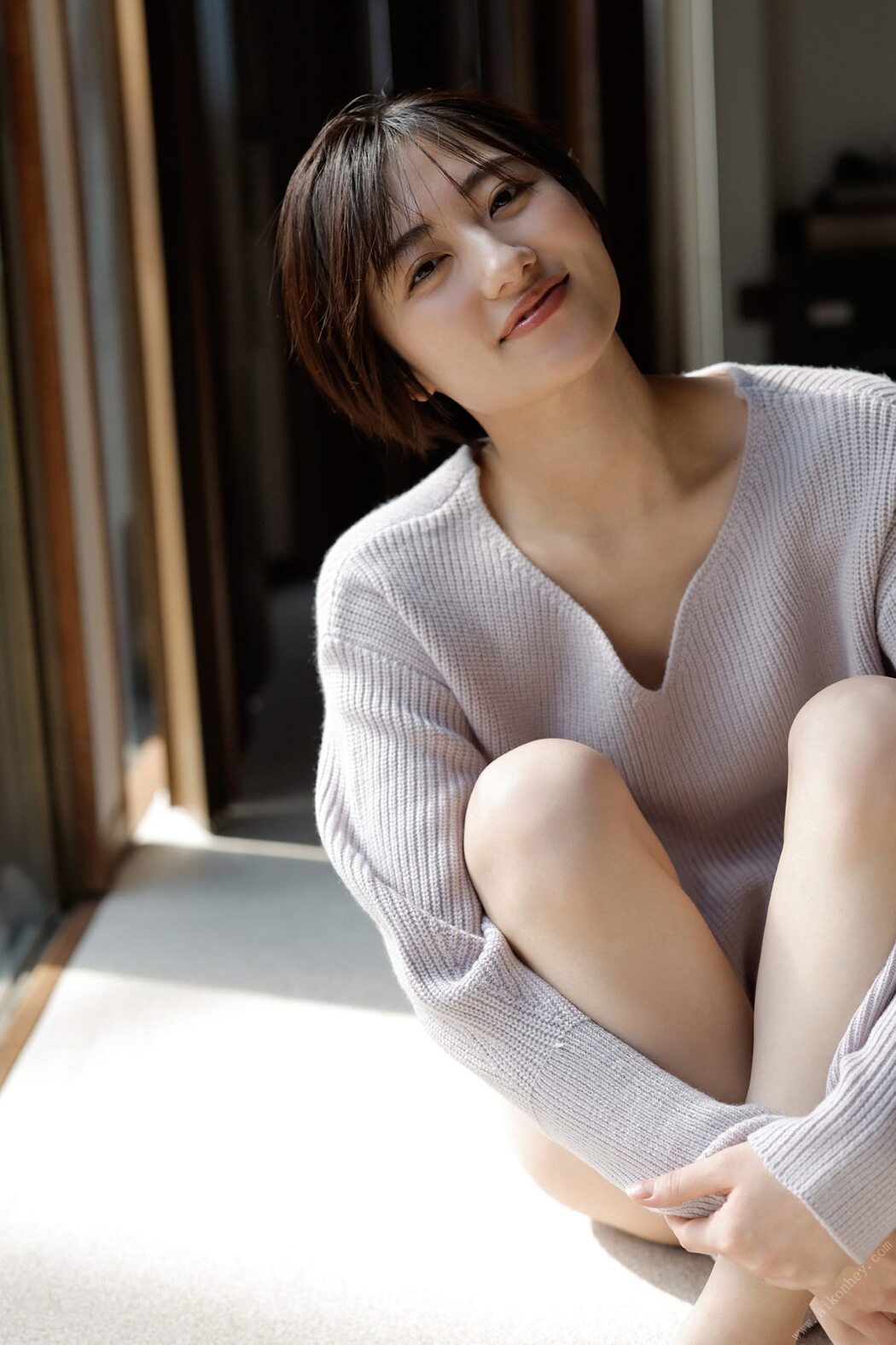 FRIDAY Digital Photobook Kazusa Okuyama 奥山かずさ – Re-love love again 再恋 再ビ恋ヲスル 2022-07-29