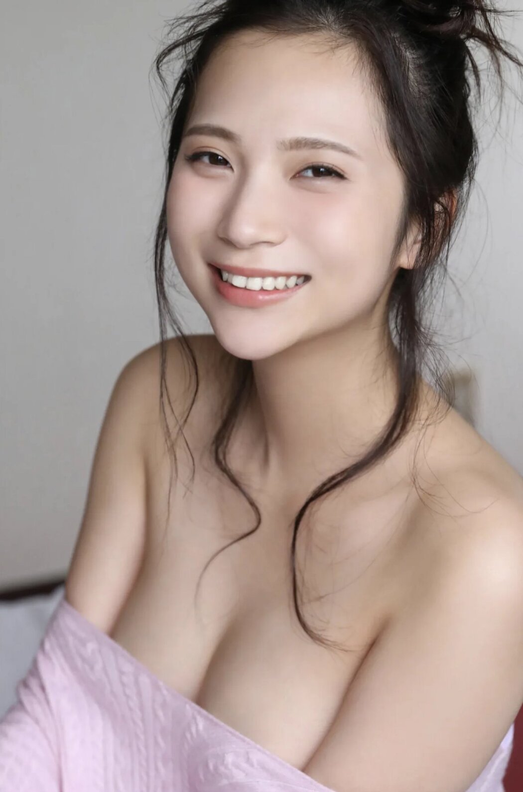 FRIDAY Digital Photobook Miho Machiyama 街山みほ – Shiosai 潮騒 2020-09-18