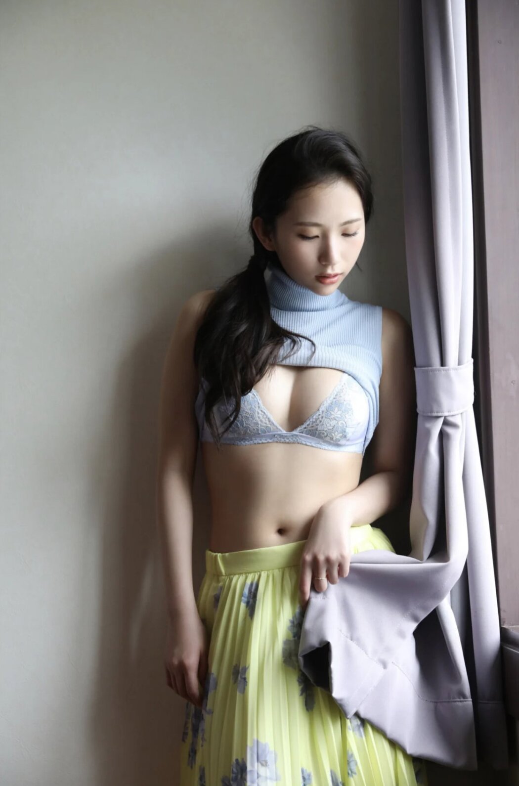 FRIDAY Digital Photobook Miho Machiyama 街山みほ – Shiosai 潮騒 2020-09-18