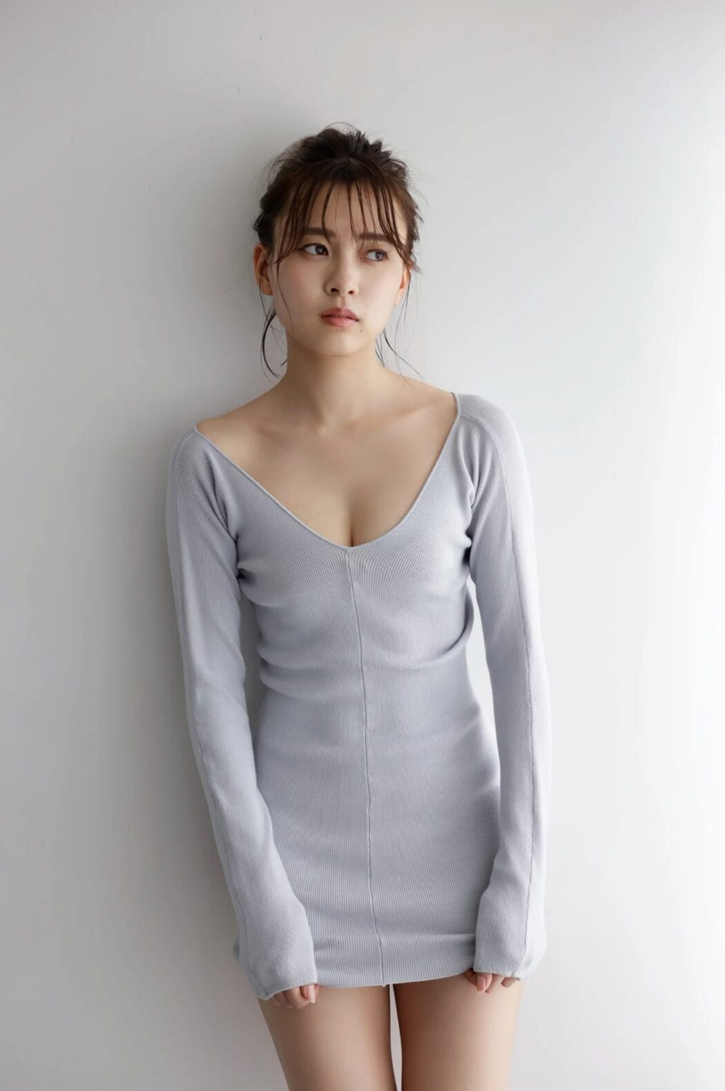 FRIDAY Yume Shinjo 新條由芽 – Monthly Girl 013 マンスリーガール013 2022-06-02