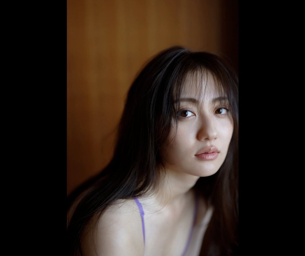 FRIDAY Digital Photobook Kazusa Okuyama 奥山かずさ – Secret meeting suite room 密会スイートルーム 2021-03-12