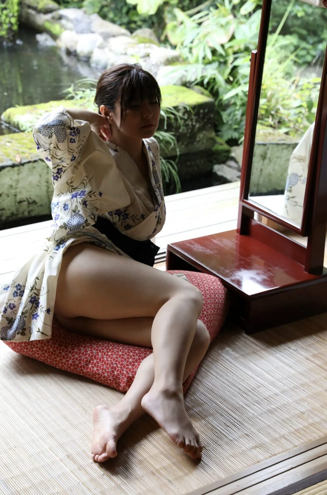 FRIDAY Digital Photobook Miri Hanai 花井美理 – Lifting of the ban H cup naked 解禁 Hカップ裸身 2020-03-06