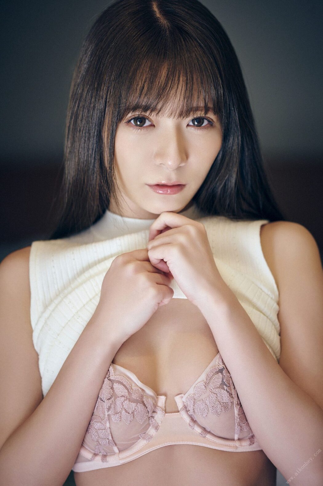 FRIDAY Digital Photobook Non Nonoura 野々浦暖 – Hidamari no hadaka Fall in love Glossy skin 2022-07-08