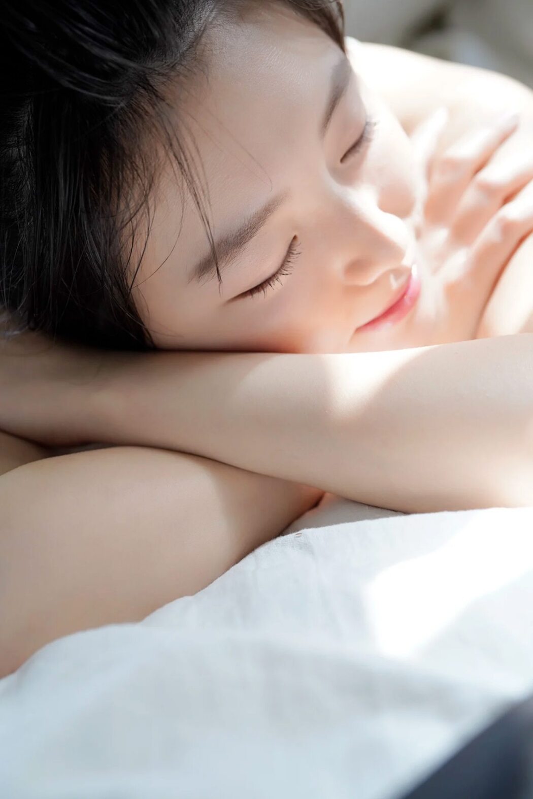 FRIDAY Digital Photobook Tsubasa Hazuki 葉月つばさ – Dangerous baby face MILK 危ないベビーフェイス MIＬＫ 2019-08-02