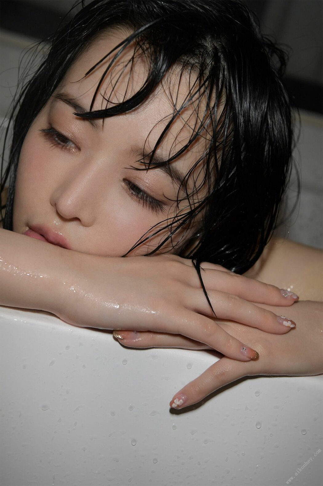 FRIDAY Digital Photobook Tsubaki Sannomiya 三宮つばき – Its too naughty Vol.2 えっちすぎるよ Vol.2 2021-04-30