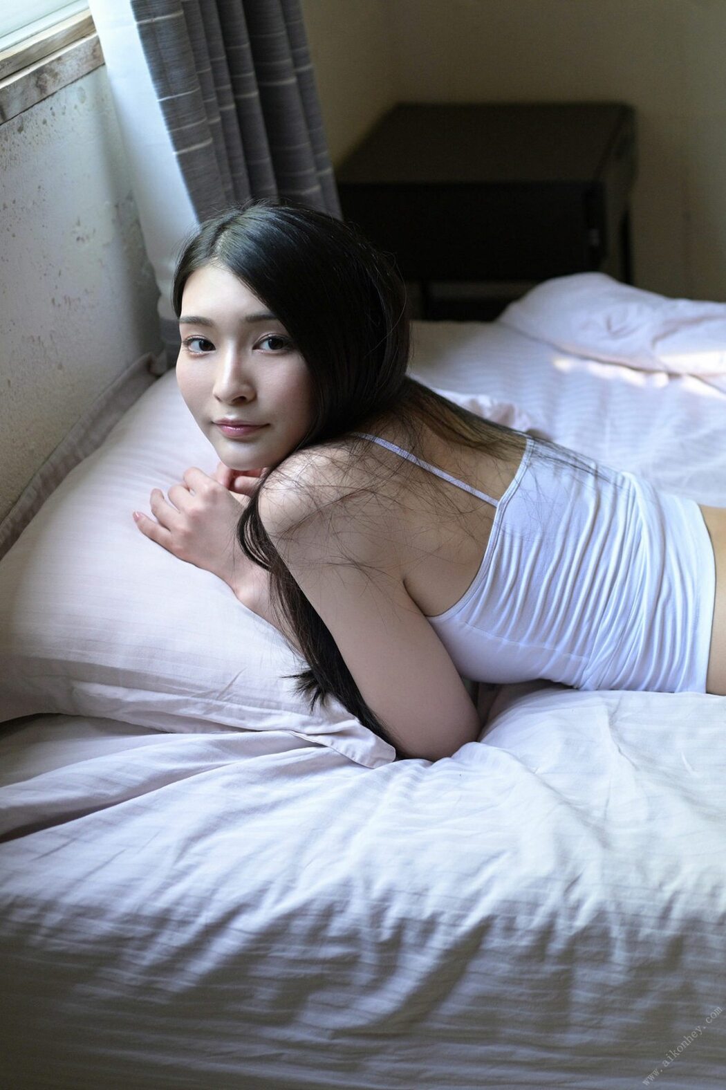 FRIDAY Digital Photobook 2022-01-21 Suzu Honjo 本庄鈴 – Platinum Beauty Vol.2