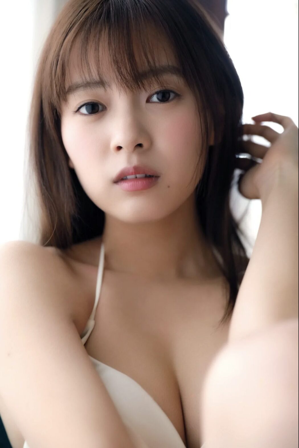 FRIDAY Digital Photobook 2020-05-29 Yume Shinjo 新條由芽 – A Sparkling Heroine キラめくヒロイン