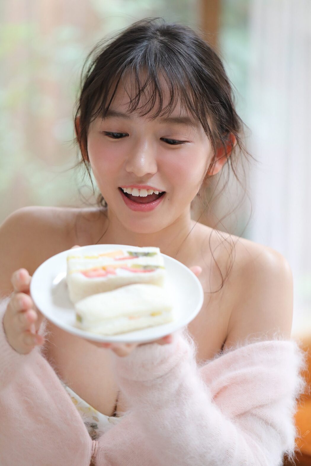 FRIDAY Digital Photobook 2021-05-25 Nene Shida 志田音々 – Lovely 1000% ラブリー1000% B