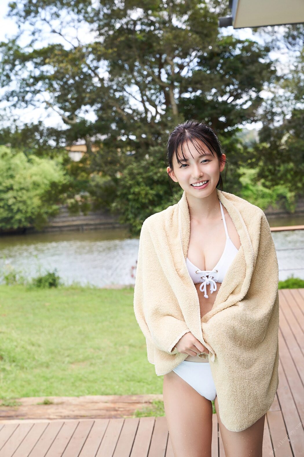 FRIDAY Digital Photobook 2019-11-29 Nene Shida 志田音々 – First Bikini Of An Active Female College Student Vol.2