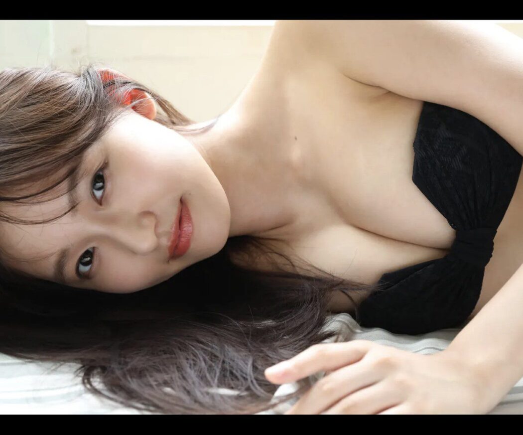 FRIDAY Digital Photobook 2021-01-20 Nene Shida 志田音々 – Pure Sexy That Everyone Loves 誰もが恋するピュアSexy