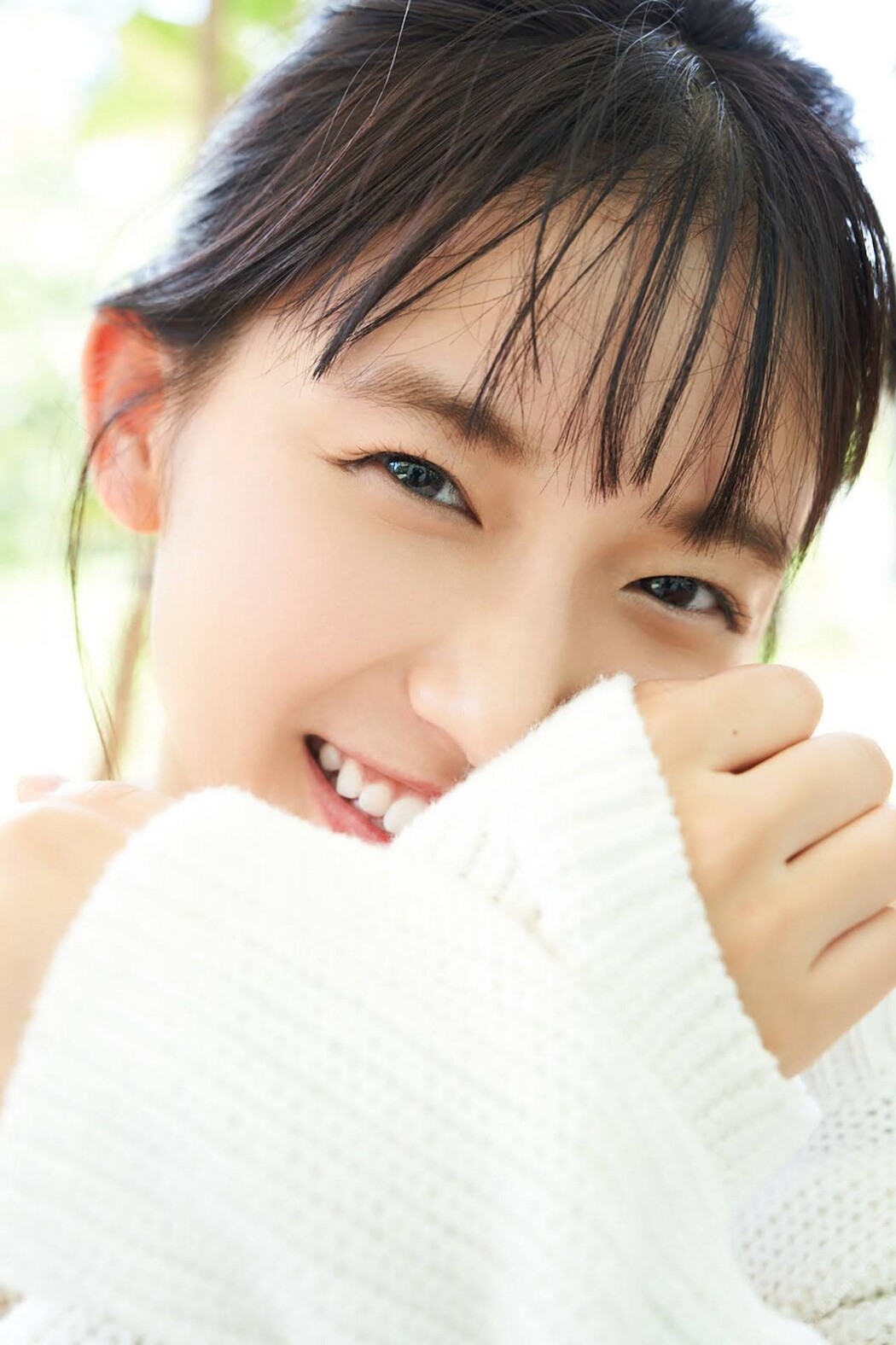 ZIP 岡お天気キャスター 志田音々現役女子大生の初ビキニ Vol.3 未公開 119 カット完全版 FRIDAY デジタル写真集 A