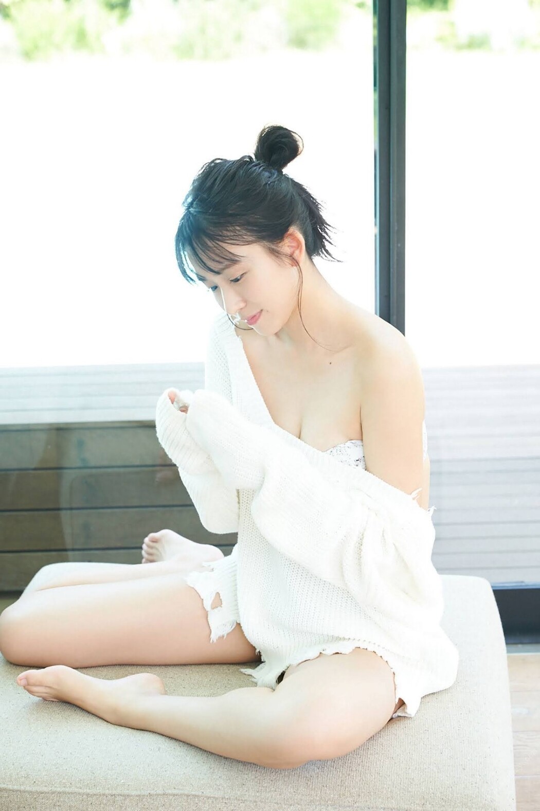 ZIP 岡お天気キャスター 志田音々現役女子大生の初ビキニ Vol.3 未公開 119 カット完全版 FRIDAY デジタル写真集 A