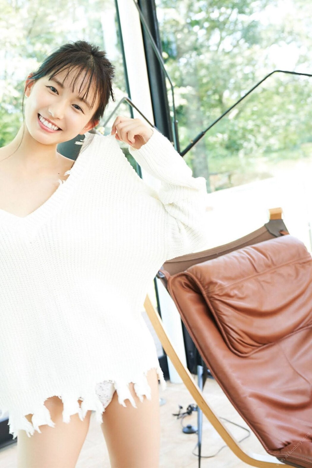 ZIP 岡お天気キャスター 志田音々現役女子大生の初ビキニ Vol.3 未公開 119 カット完全版 FRIDAY デジタル写真集 A