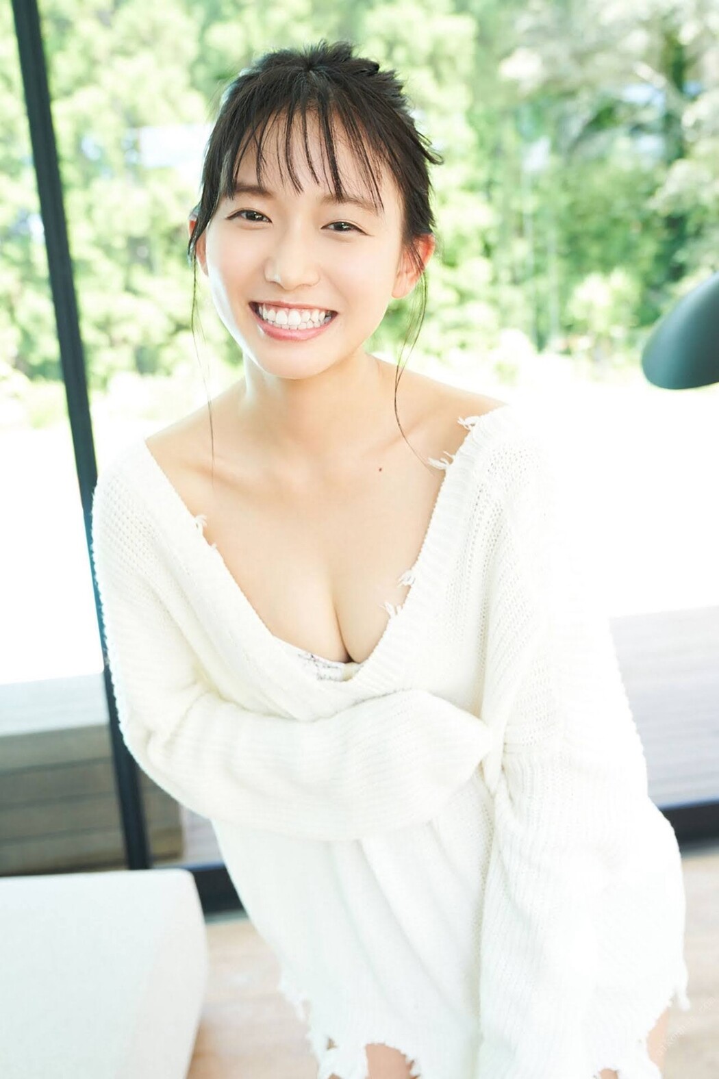 ZIP 岡お天気キャスター 志田音々現役女子大生の初ビキニ Vol.3 未公開 119 カット完全版 FRIDAY デジタル写真集 A