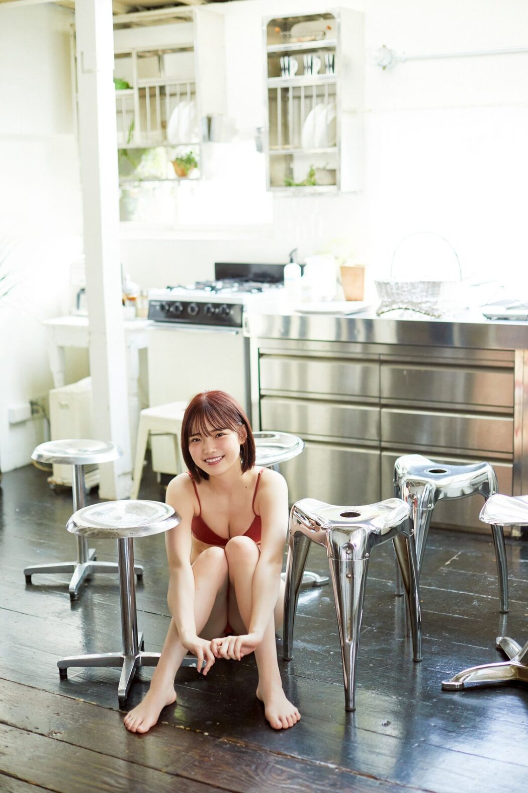 FRIDAY Digital Photobook Himeka Araya 新谷姫加 – Enchanting S line 魅惑のSライン 2022-07-29