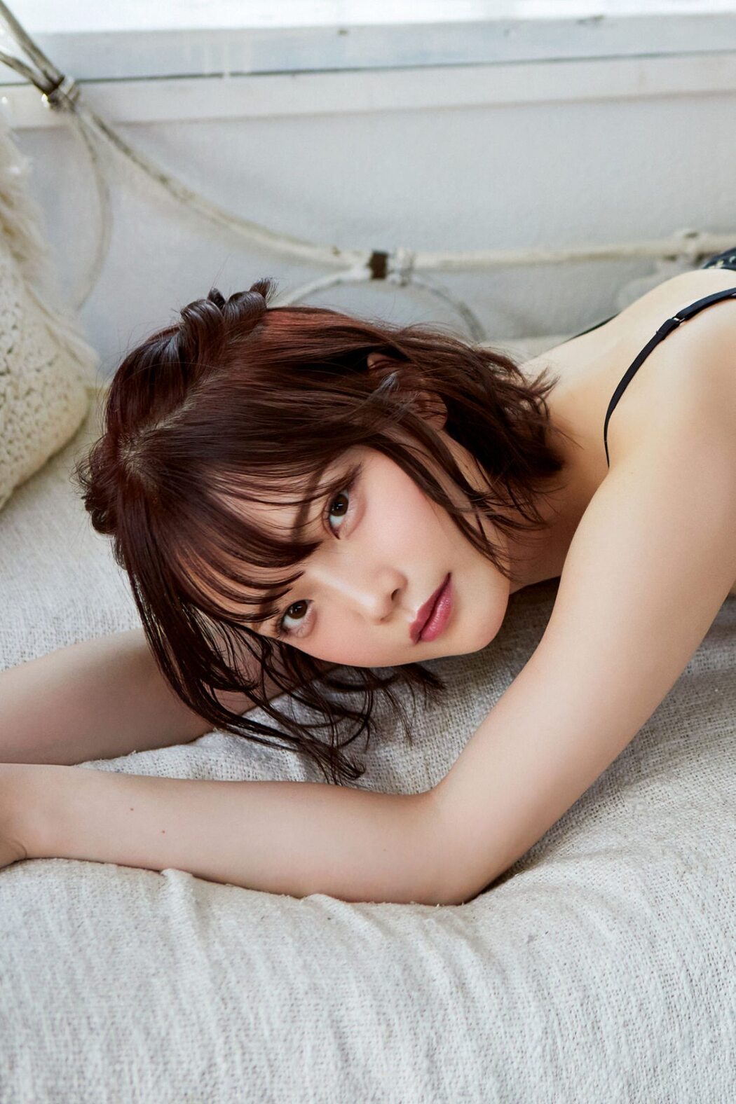 FRIDAY Digital Photobook Himeka Araya 新谷姫加 – Enchanting S line 魅惑のSライン 2022-07-29