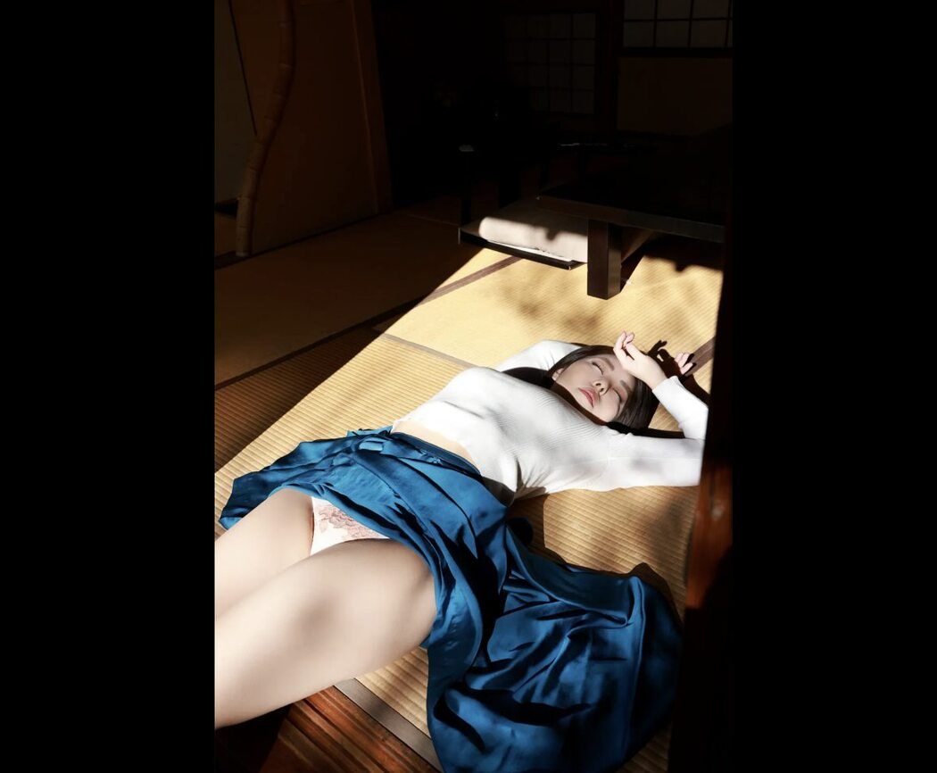 FRIDAY Digital Photobook Reiko Nagaoka 永岡怜子 – Then Vol.3 それから Vol.3 2022-05-27
