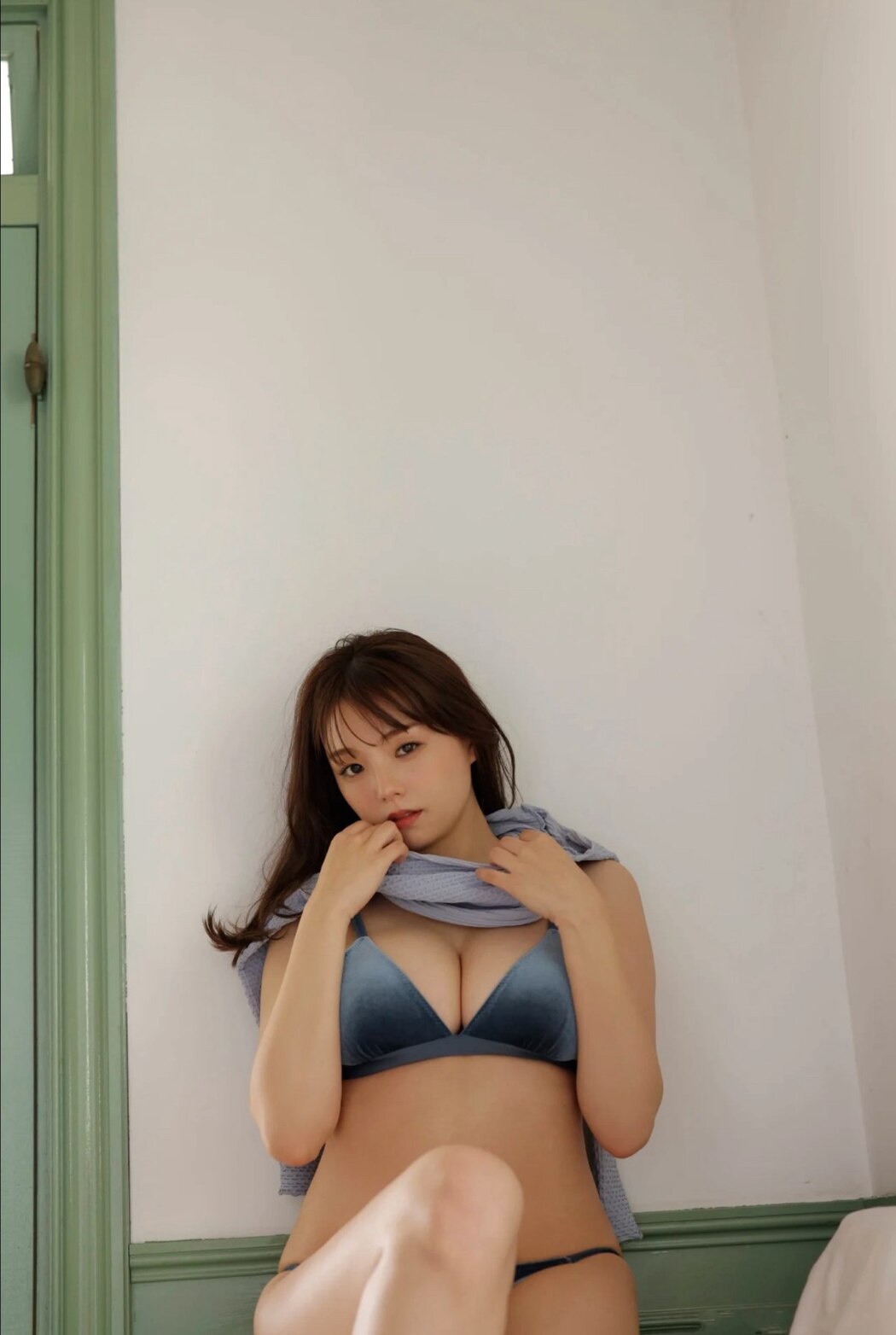 FRIDAY 2022.11.25 Ai Shinozaki 篠崎愛 – Pre-release Premiere 30 Cuts And Movies