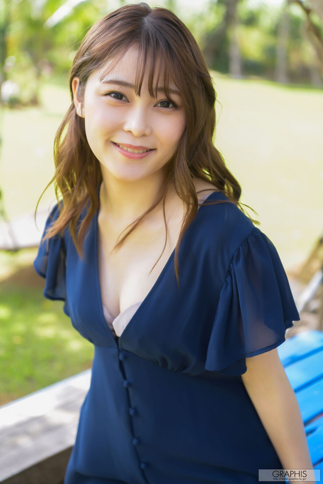 Graphis Calendar 2024.04 – Ami kitai 希代あみ