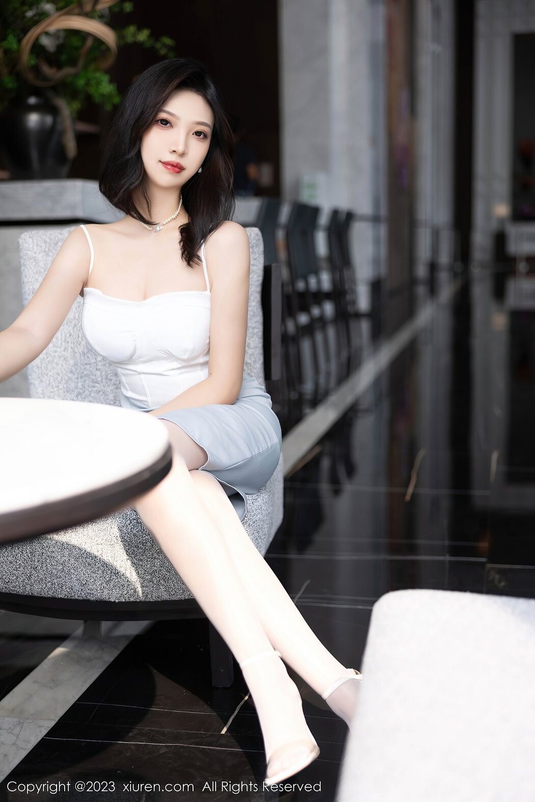 [XIUREN] No.6898 Zheng Ying Shan Bev
