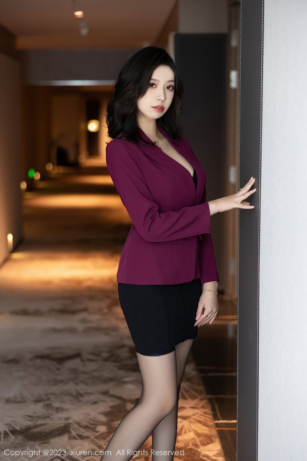 [XIUREN] No.6870 Zheng Ying Shan Bev