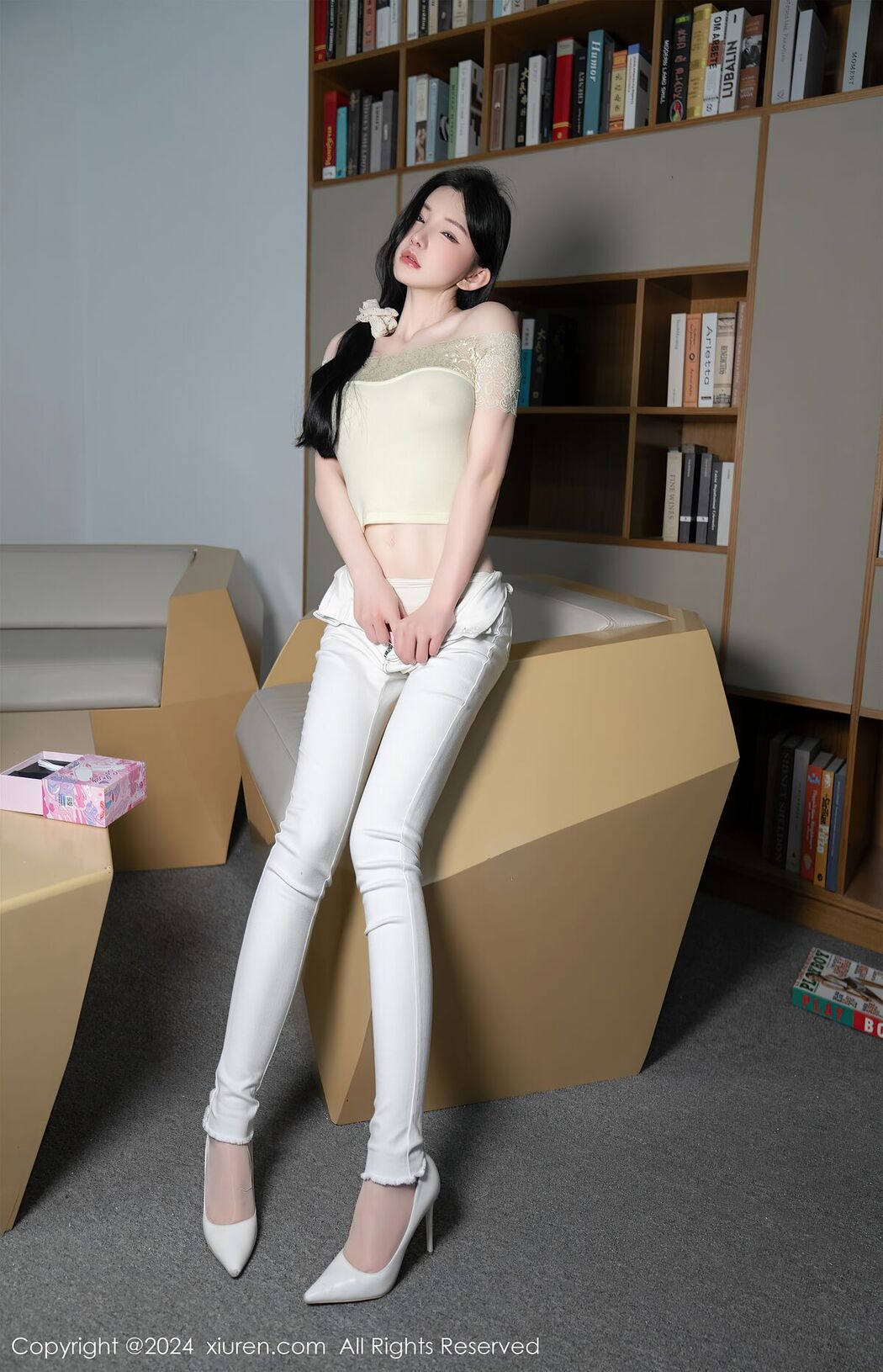 [XIUREN] No.8633 Zhou Yu Xi Sally