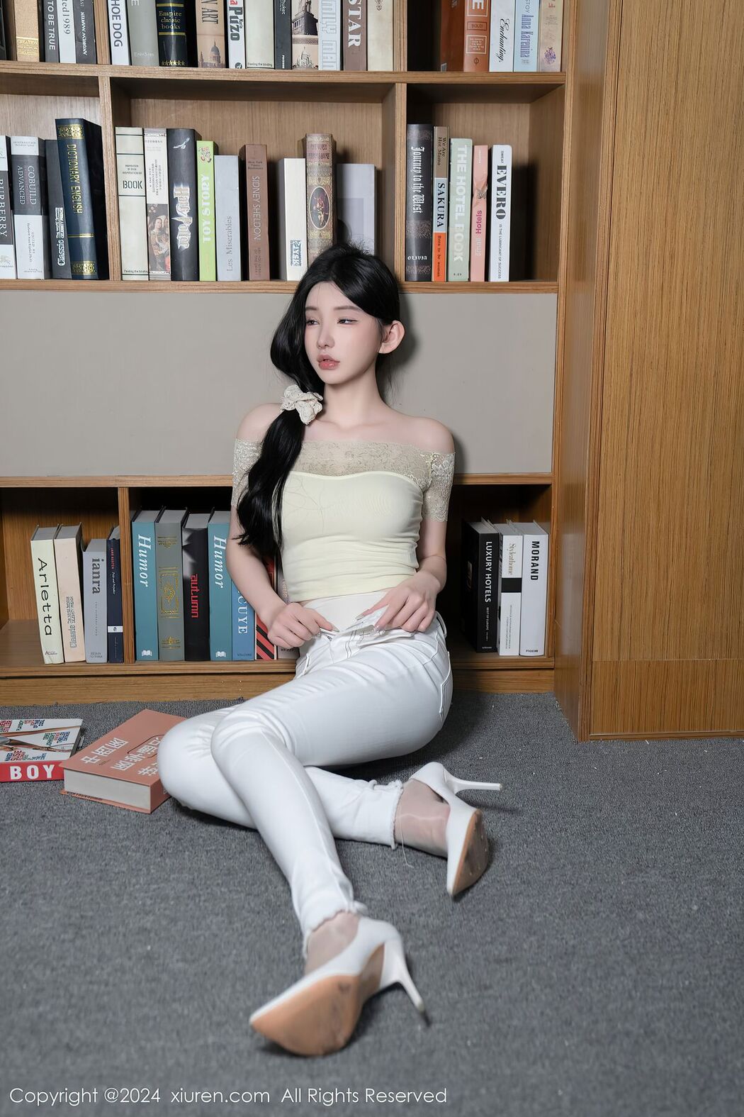 [XIUREN] No.8633 Zhou Yu Xi Sally