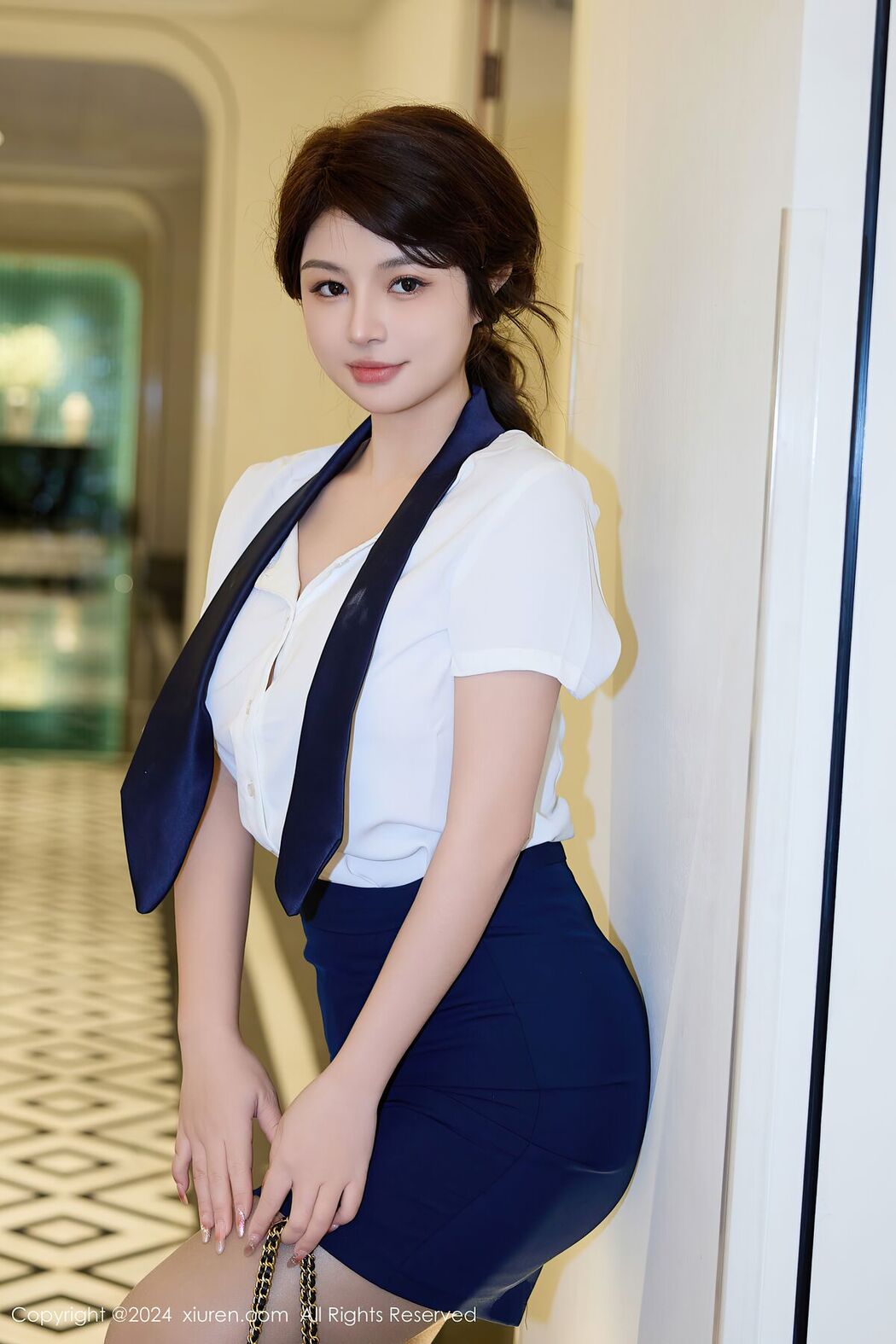 [XIUREN] No.8494 Jiang Lu Lu
