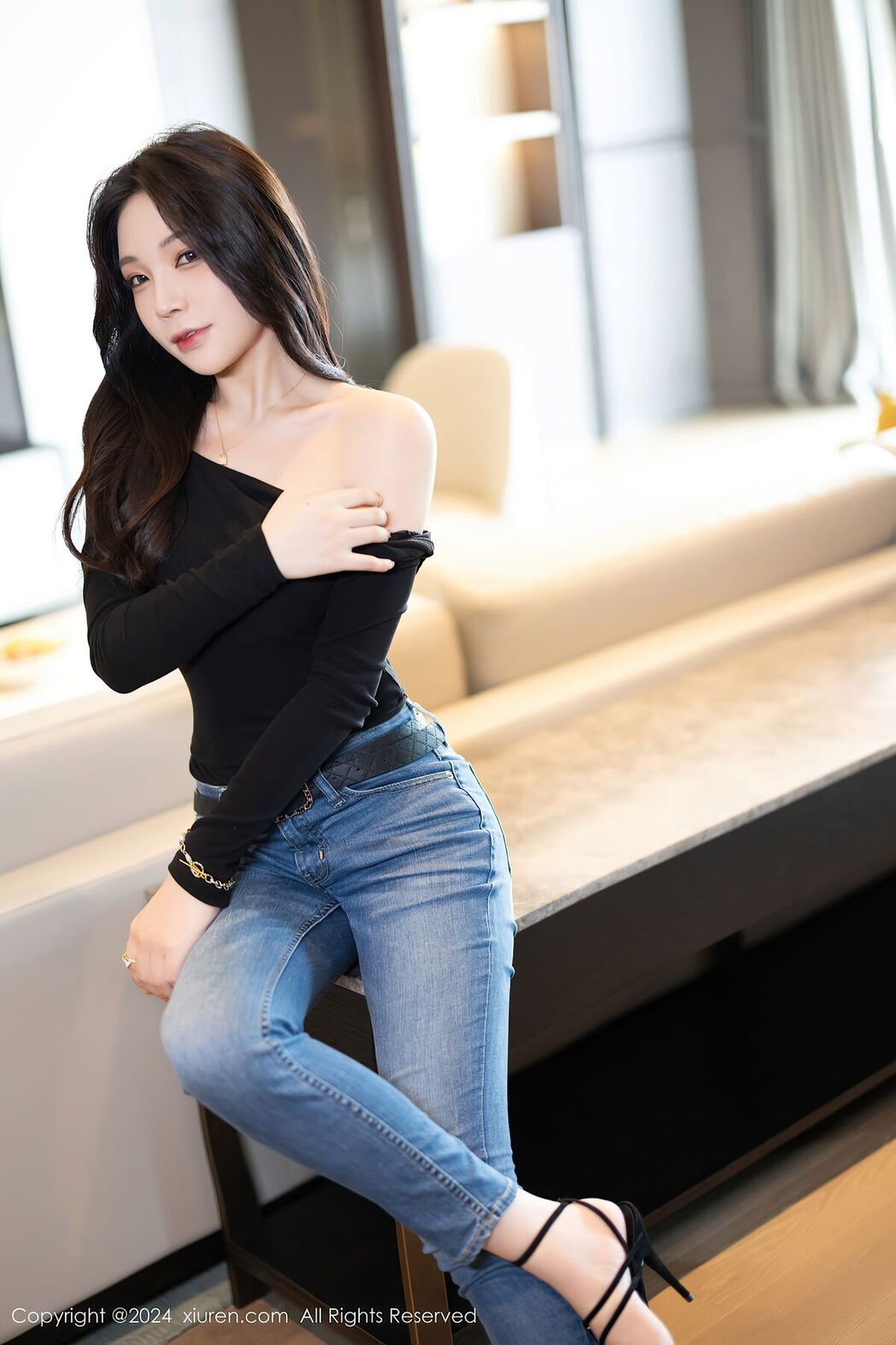 [XIUREN] No.8385 Xu Li Zhi Booty