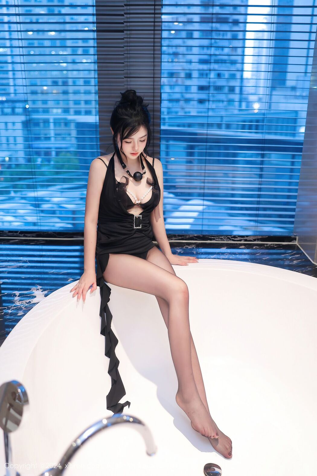 [XIUREN] No.8295 Jin Xiao Yi