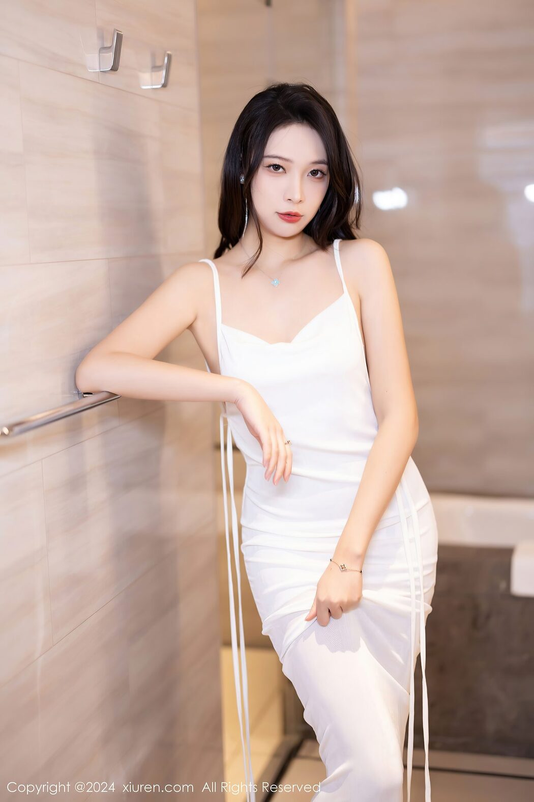 [XIUREN] No.8272 Zheng Ying Shan Bev